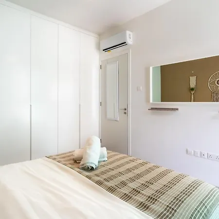 Bonne Heure 1-br In *