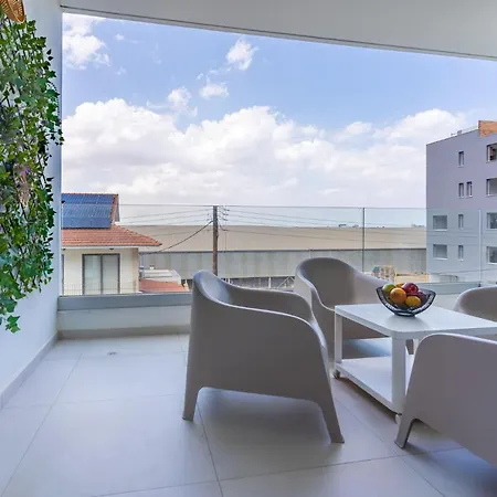 Bonne Heure 1-br In * לרנקה